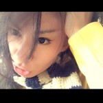 休 日 出 勤 。